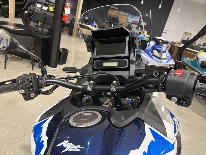 New 2026 Honda AFRICA TWIN DCT Image 23
