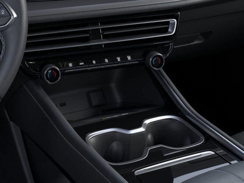New 2025 Chevrolet Traverse FWD LTImage 23