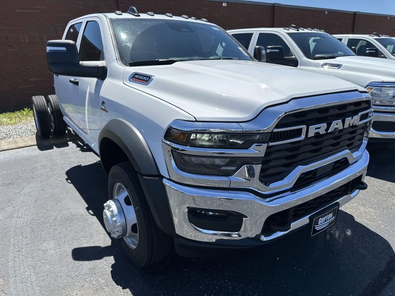2025 RAM 4500 Tradesman Chassis Crew Cab 4x4 60