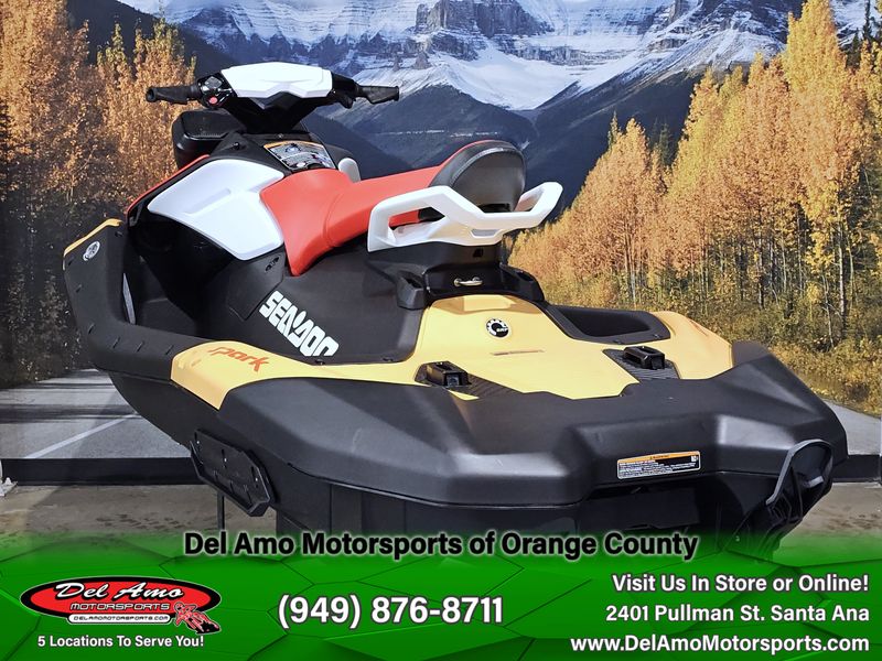 2024 Sea-Doo SPARK FOR 3 (SOUND SYSTEM) Image 6