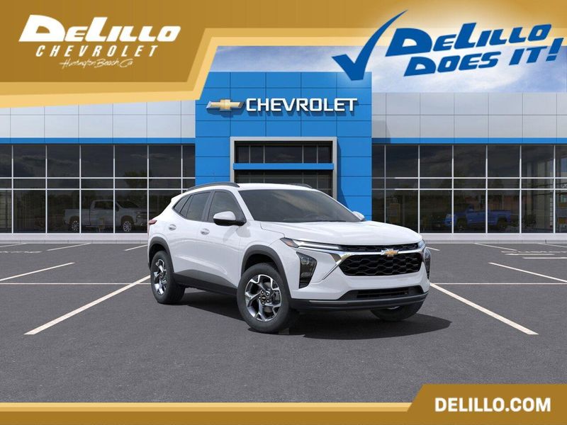 2025 Chevrolet Trax LTImage 1