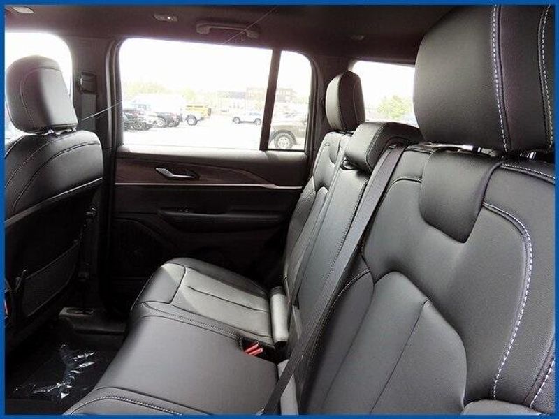 2025 Jeep Grand Cherokee LimitedImage 10