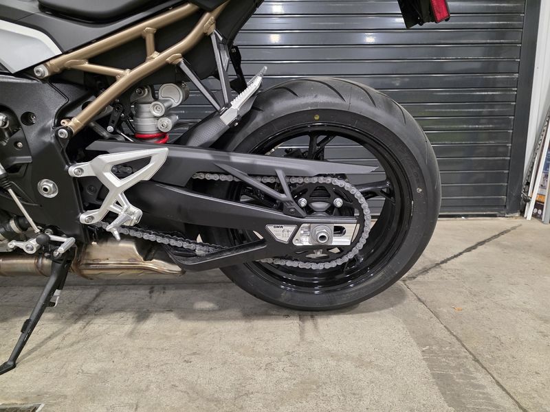 2022 S 1000 R