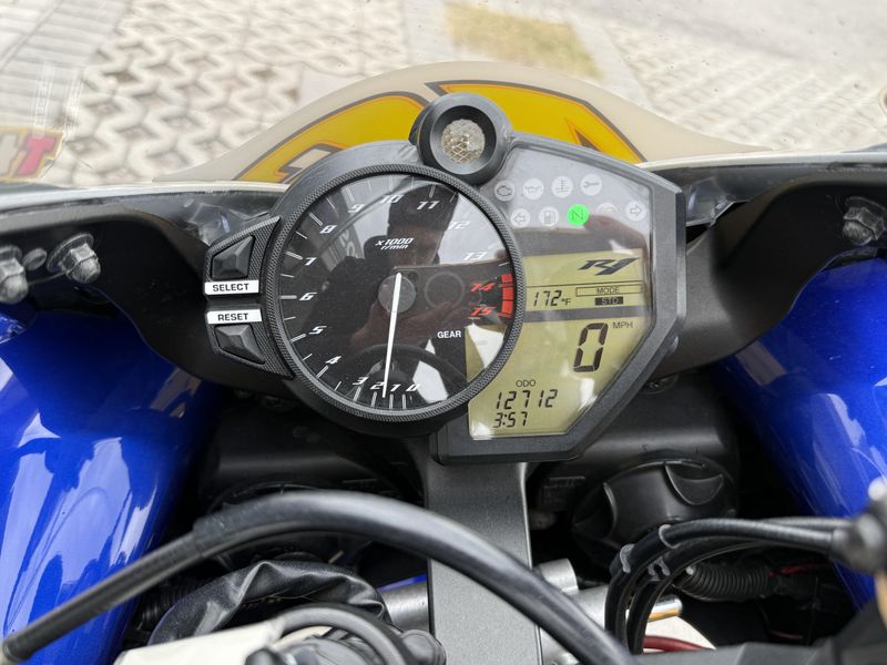 Used 2010 Yamaha YZF R1 LE 