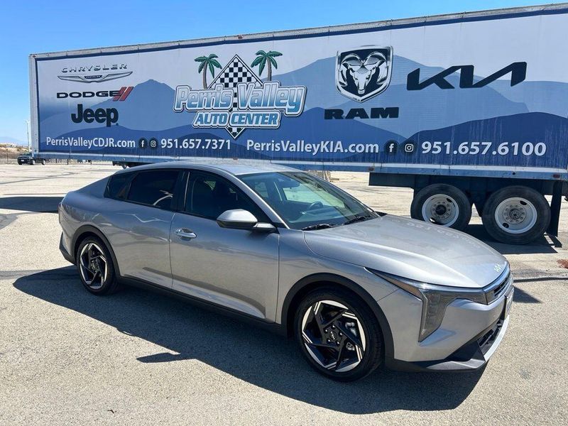 Used 2026 Kia K4 EXImage 1