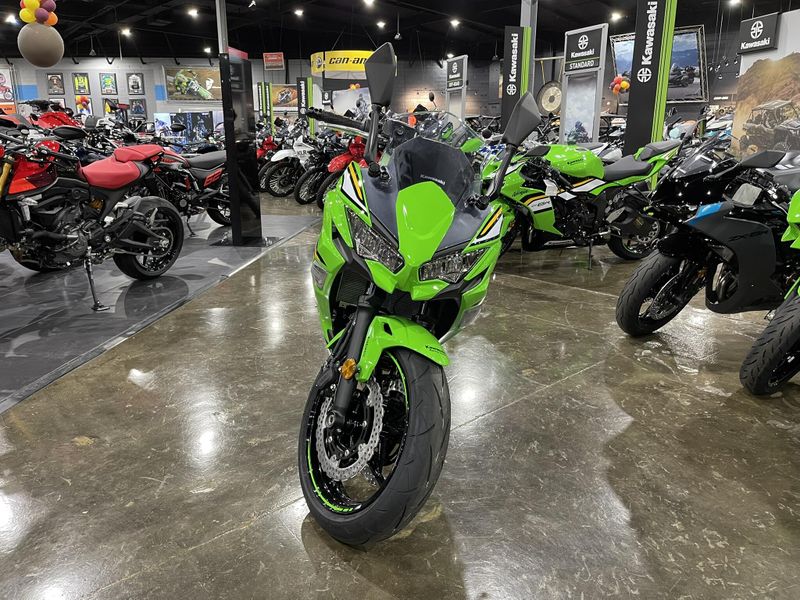 2025 Kawasaki NINJA 650 KRT EDITION ABS Image 4