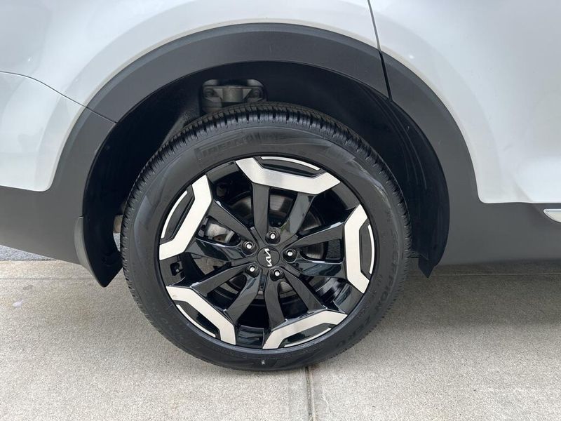 2025 Kia Telluride EXImage 13
