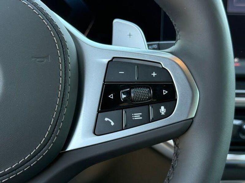 New 2026 BMW X5 xDrive50eImage 23