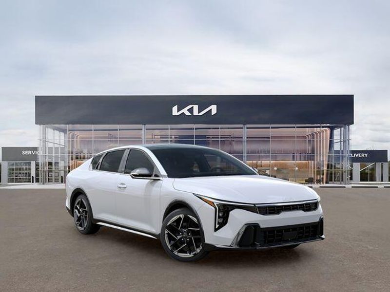 New 2026 Kia K4 GT-LineImage 9