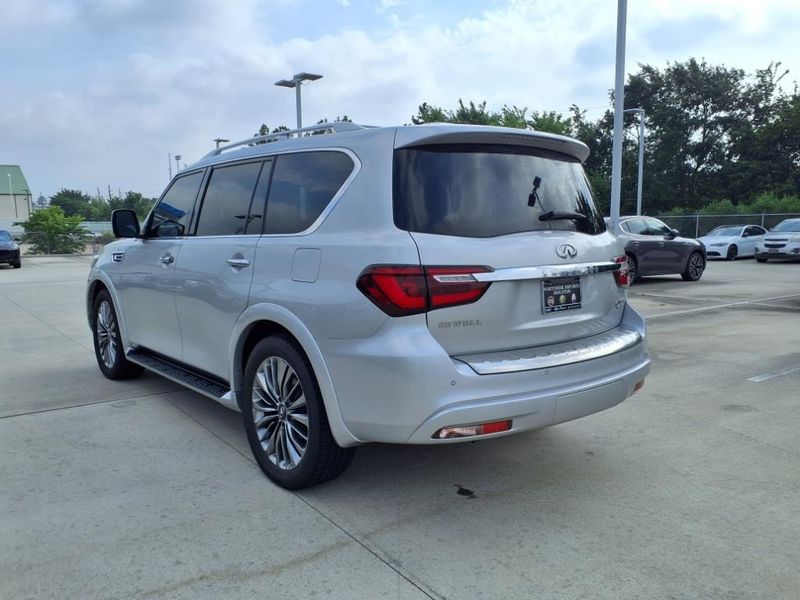 2021 INFINITI QX80 SensoryImage 2
