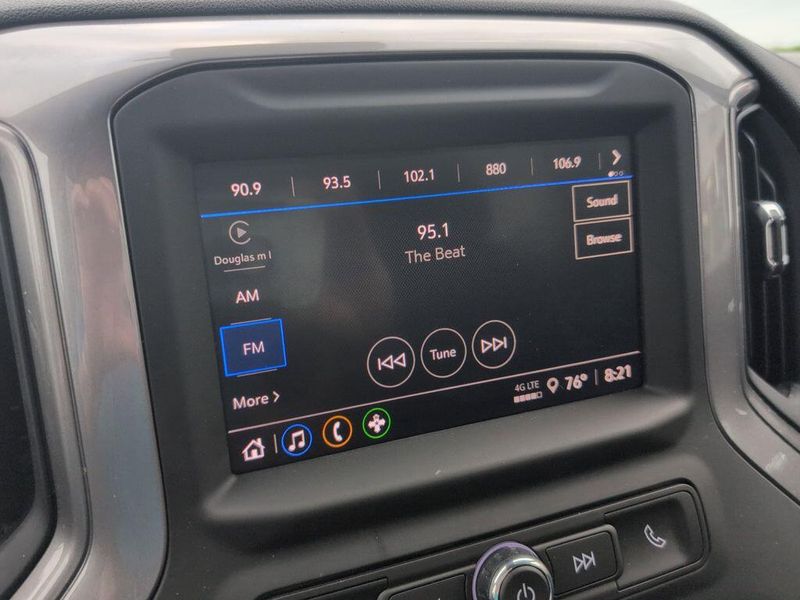 2024 Chevrolet Silverado CustomImage 15