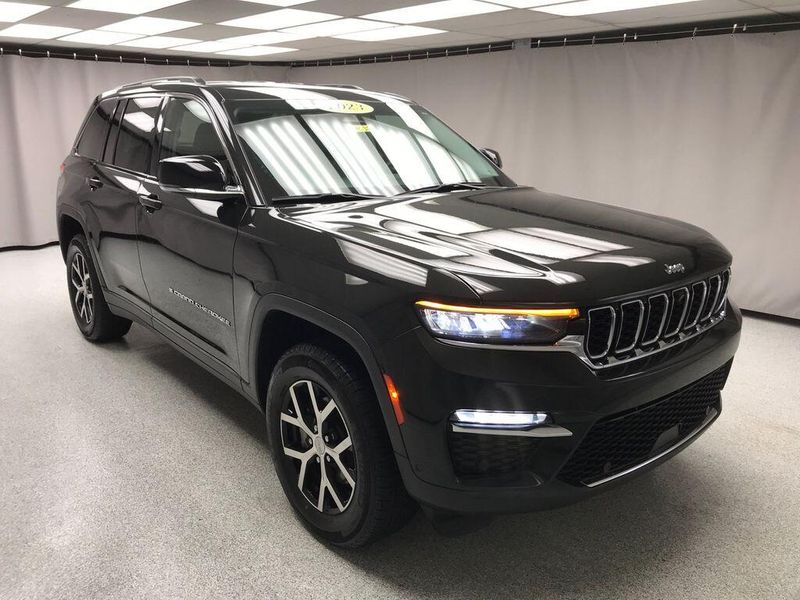 Used 2023 Jeep Grand Cherokee LimitedImage 24