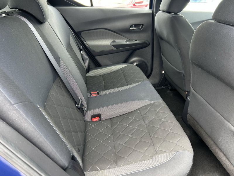 2018 Nissan Kicks SVImage 13