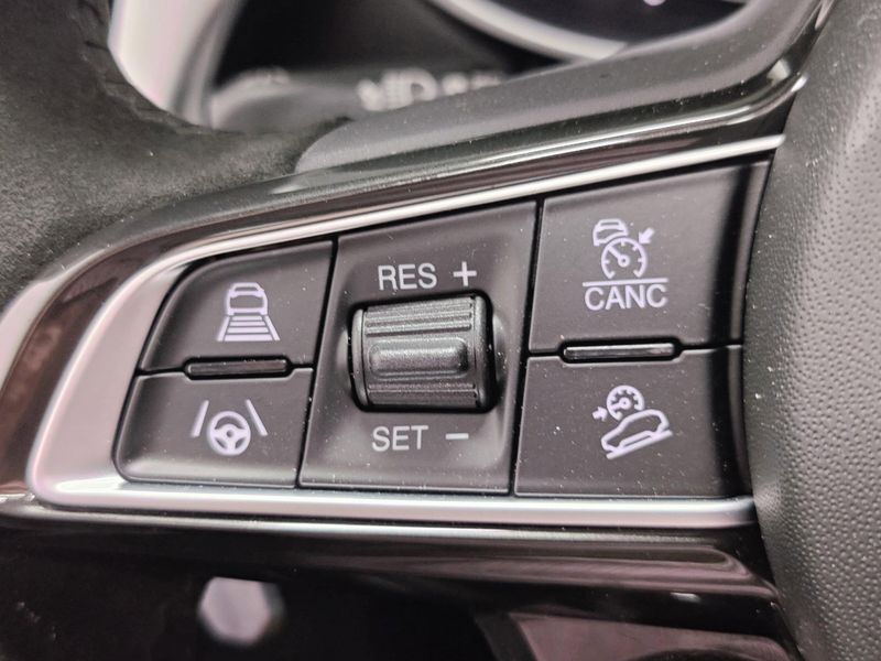 2023 Alfa Romeo Stelvio Quadrifoglio AWD w/Sunroof/ActivImage 33