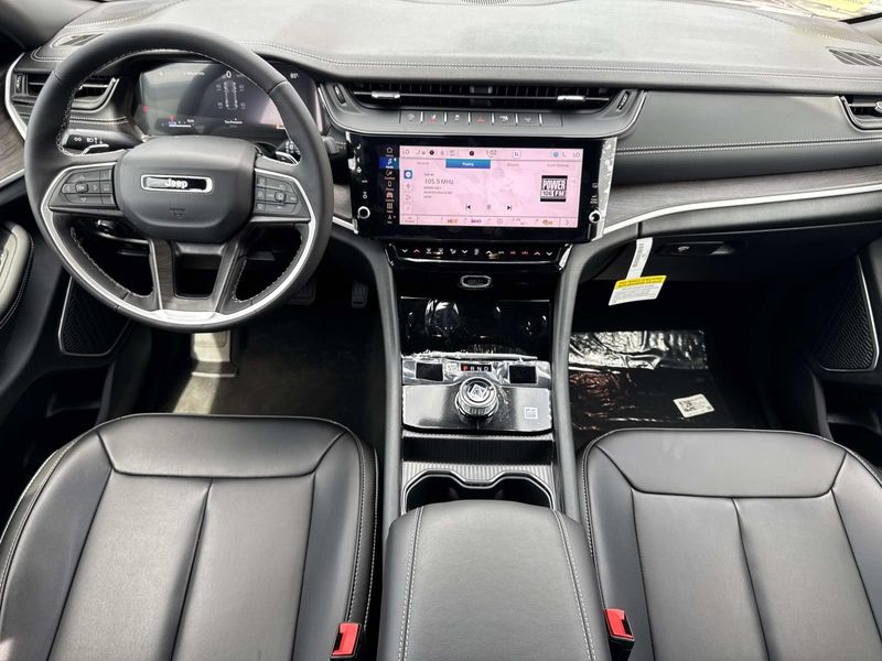New 2026 Jeep Grand Cherokee Limited 4x2