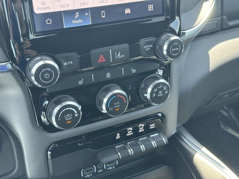 2025 RAM 1500 Big HornImage 22