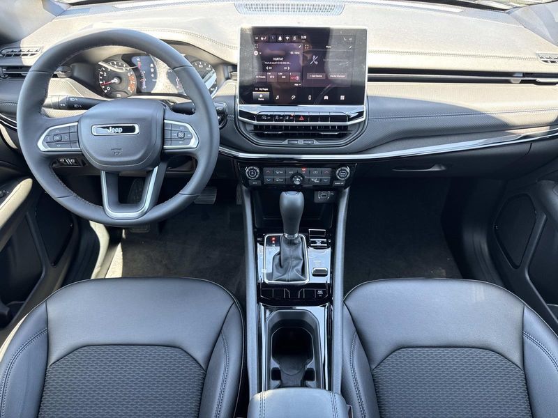 New 2026 Jeep Compass Latitude Altitude 4x4