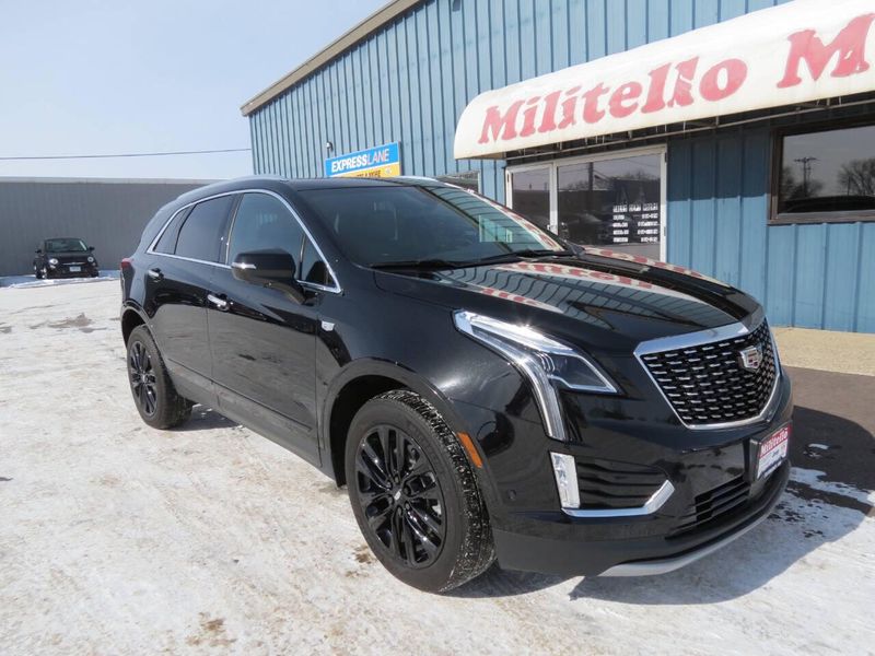 2021 Cadillac XT5 Premium Luxury 4x4 4dr SUVImage 4