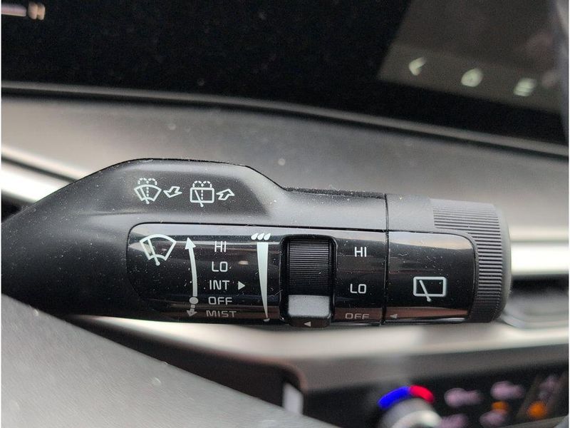 Used 2026 Kia Sorento SImage 24