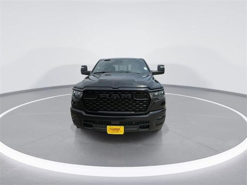 2025 RAM 1500 Big Horn Crew Cab 4x4 5