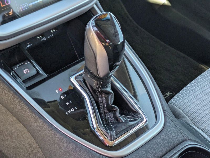 2020 Subaru Outback Premium photo 26