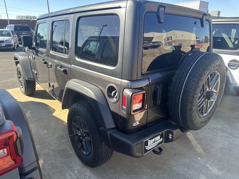 2024 Jeep Wrangler 4-door Sport SImage 8