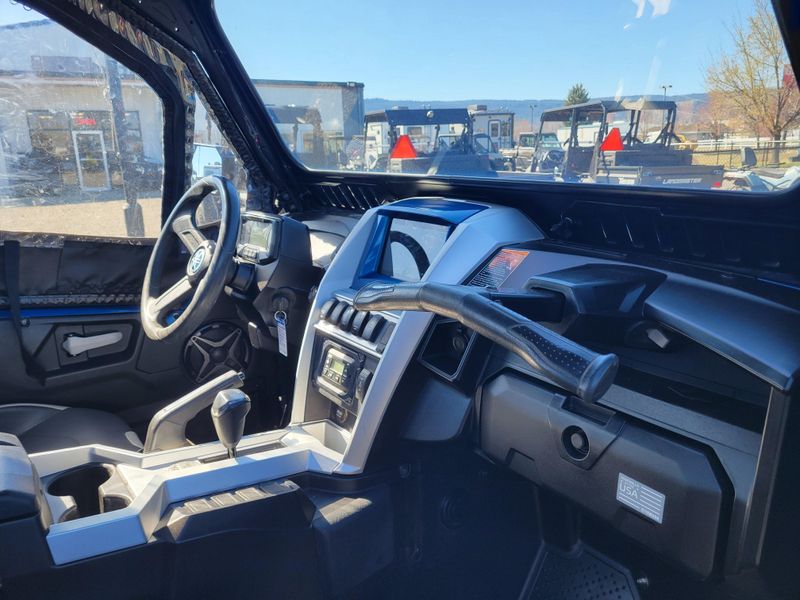 Used 2021 Yamaha R MAX Image 10