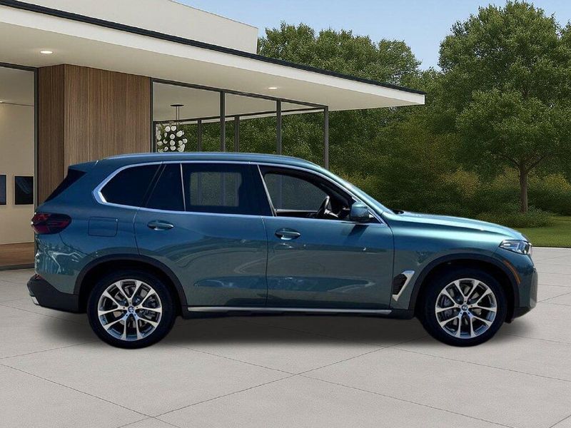 Used 2026 BMW X5 xDrive50eImage 7