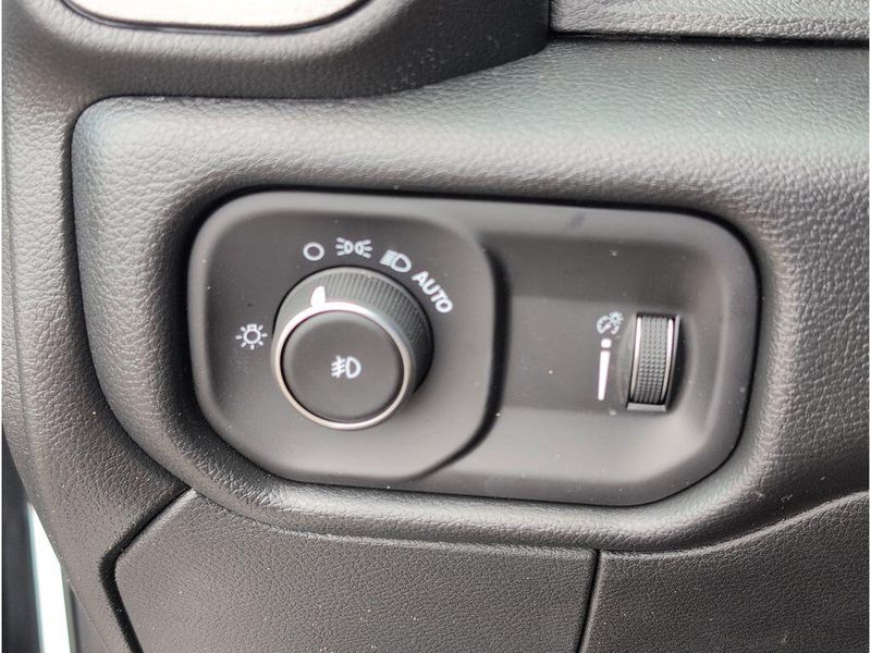 New 2026 RAM 3500 Tradesman Crew Cab Chassis 4x4 60