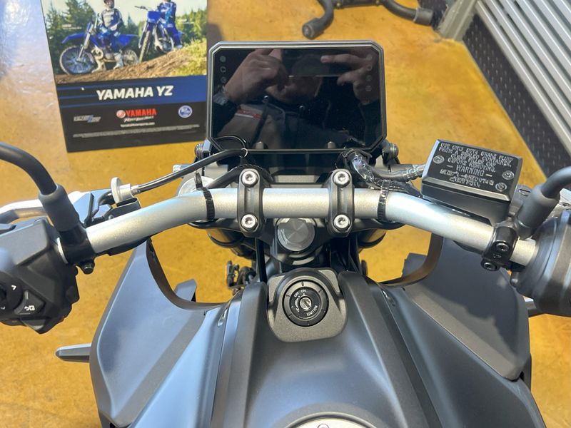 2025 Yamaha MT-07 Image 5