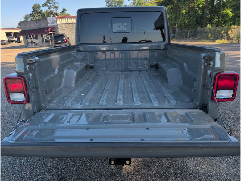 Used 2022 Jeep Gladiator RubiconImage 39
