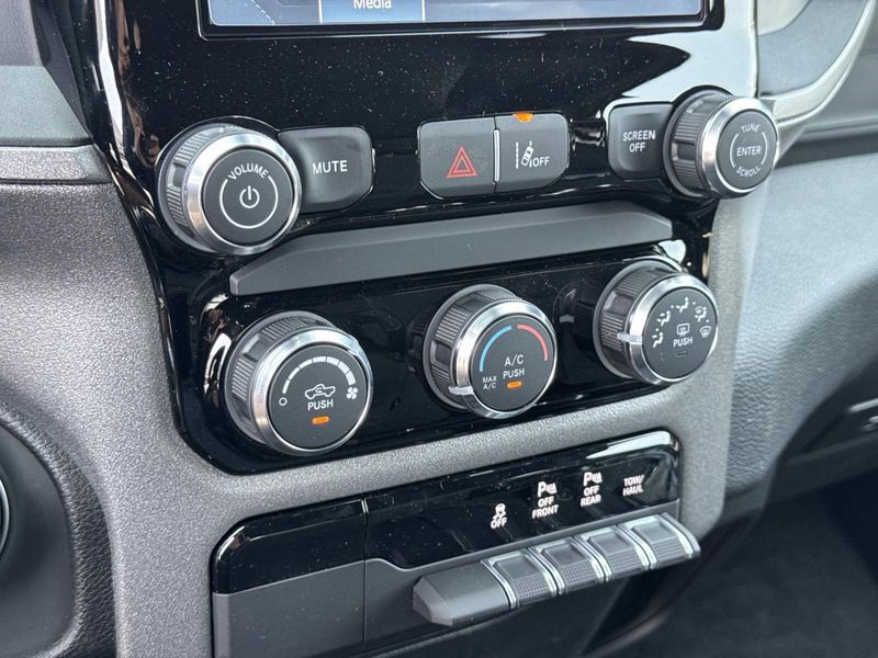 New 2026 RAM 1500 Tradesman Crew Cab 4x4 5'7' Box