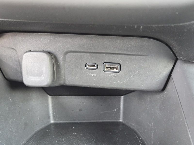 Used 2024 Chevrolet Trax FWD 4dr 1RS