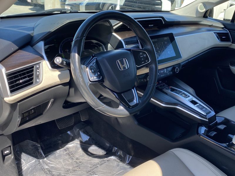 Used 2018 Honda Clarity Plug-In Hybrid TouringImage 14