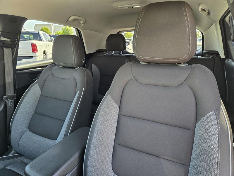 Used 2025 Chevrolet Trailblazer FWD 4dr LS
