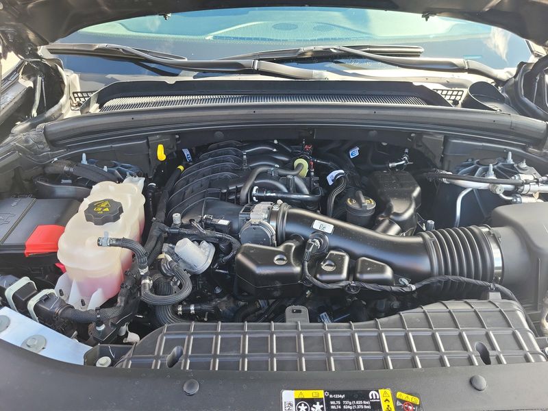 Used 2024 Jeep Grand Cherokee L LimitedImage 23