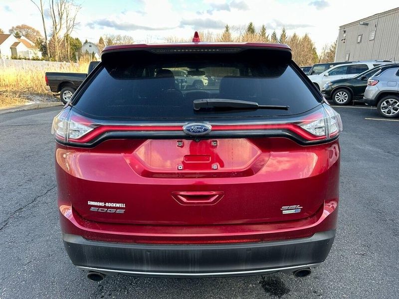 2018 Ford Edge SELImage 14