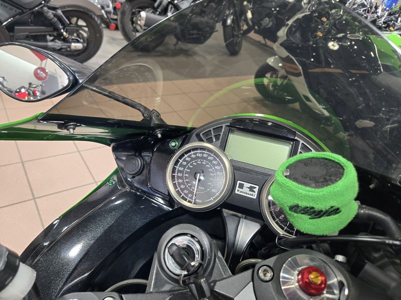 USED 2014 KAWASAKI NINJA ZX14 ABS Image 11