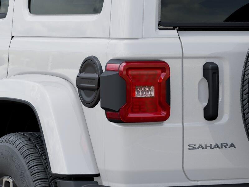 New 2026 Jeep Wrangler 4-door SaharaImage 35