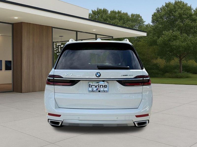 New 2026 BMW X7 xDrive40iImage 10