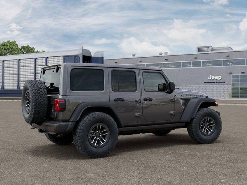 Jeep Wrangler 4xE Image 4