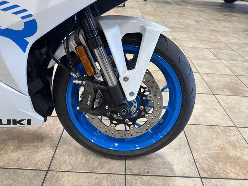 New 2026 Suzuki GSX-8R Image 22