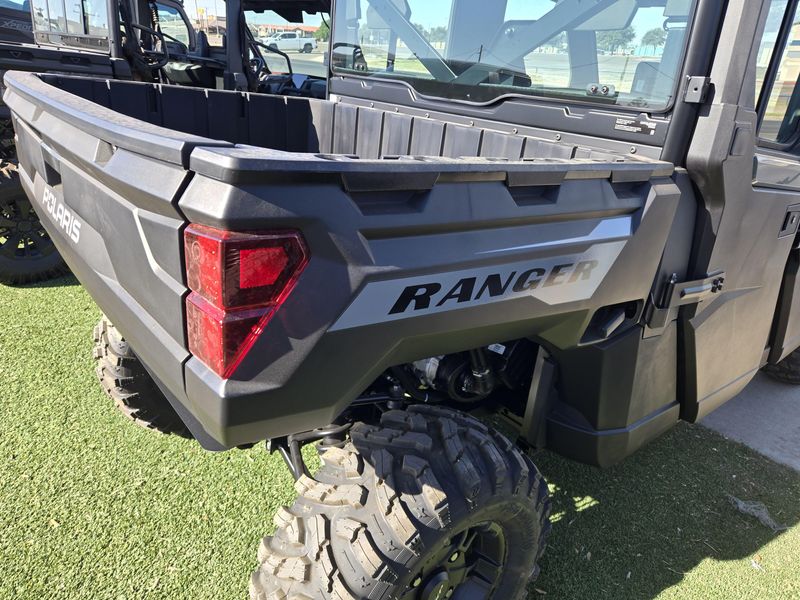 NEW 2027 POLARIS RANGER CREW XP 1000 CAB Image 11