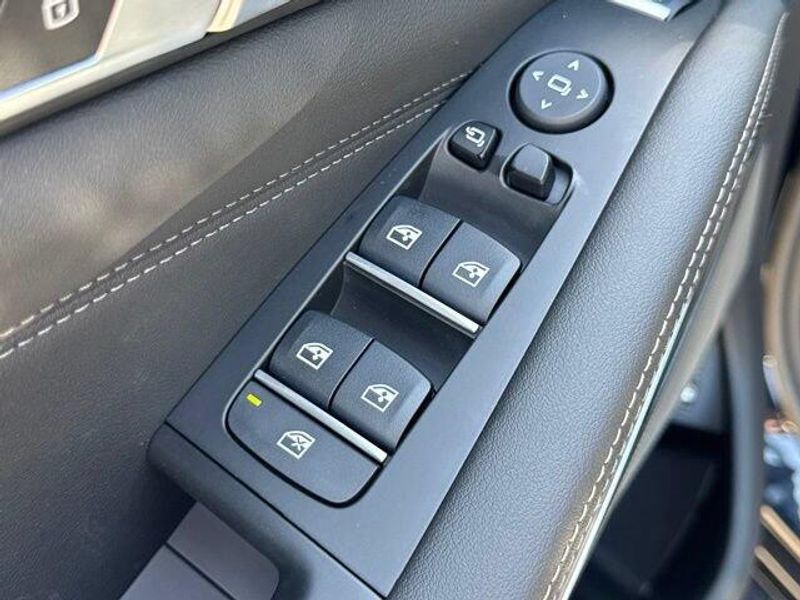New 2026 BMW X5 xDrive50eImage 16