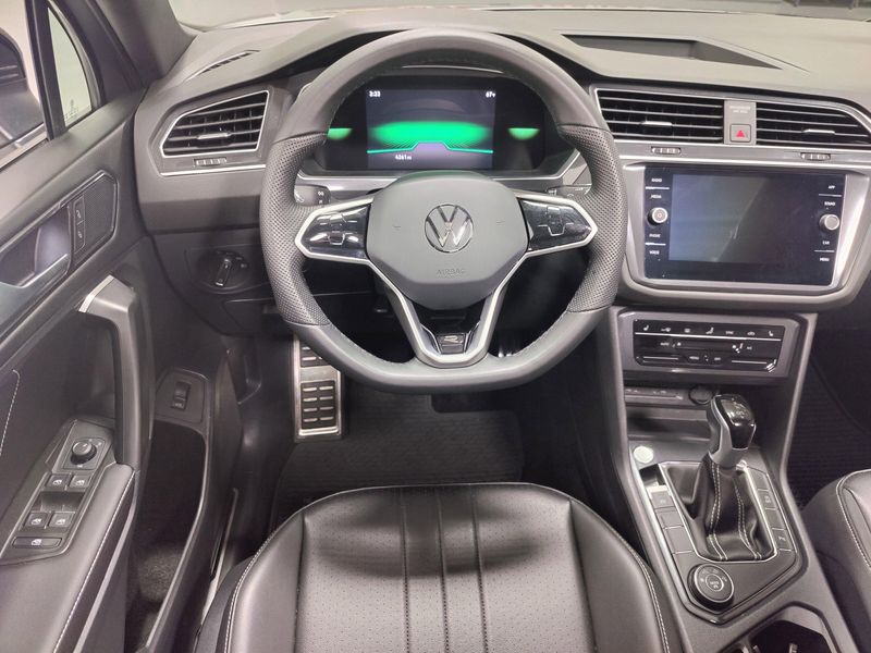 2024 Volkswagen Tiguan SE R-Line Black AWD w/SunroofImage 19