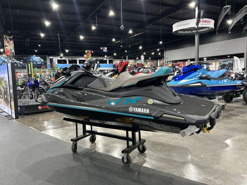 2023 Yamaha VX CRUISER  in a CARBON/TITAN exterior color. Del Amo Motorsports of Redondo Beach (424) 390-7811 delamomotorsports.com 