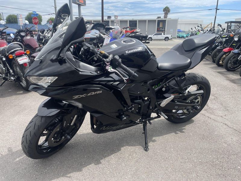 Used 2024 Kawasaki NINJA ZX-4RR Image 10