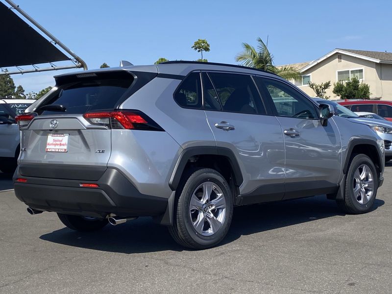 New 2025 Toyota RAV4 XLEImage 3