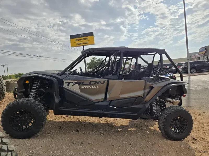 NEW 2026 HONDA TALON 1000R4 FOX LIVE VALVE Image 6