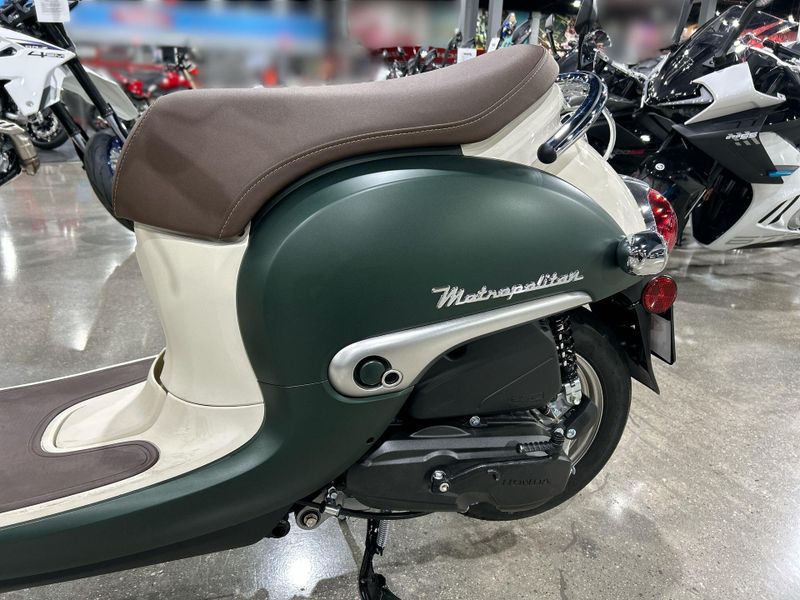 New 2024 Honda Metropolitan Image 19